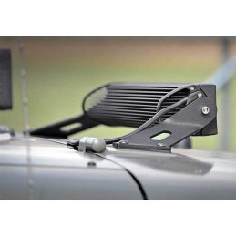 Monta una barra luminosa a LED da 20" su cofano