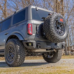 Adattatore per montaggio targa