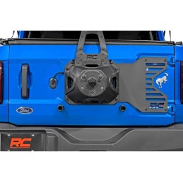 Riposizionamento ruota di scorta con staffa di rinforzo