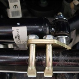 Kit staffa di riposizionamento dello stabilizzatore di sterzo